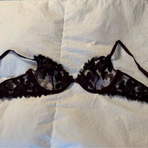 Victoria’s Secret low cut Demi bra